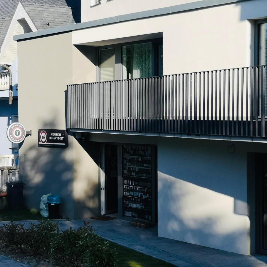 Lotusbluete Appartement In Heviz Mit Tiefgarage Und Panoramaterrasse Zewnętrze zdjęcie
